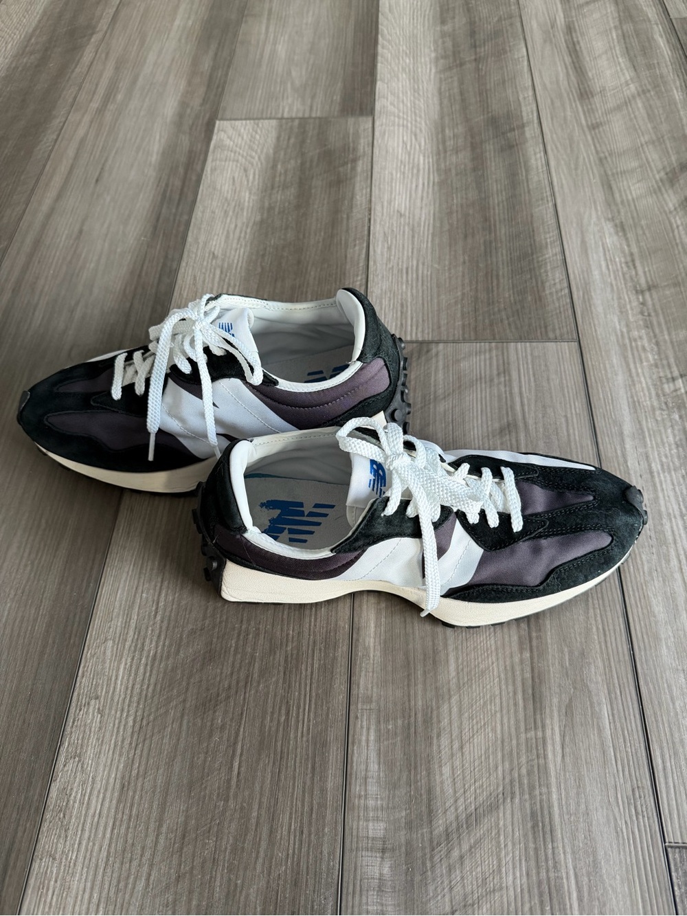 New Balance 327 Sneakers - Picture 4 of 6